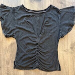 Anthropologie Pilcro Ruched Flutter SS Tee, size SM